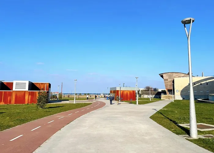 Piso Moderno En La Playa Gijon